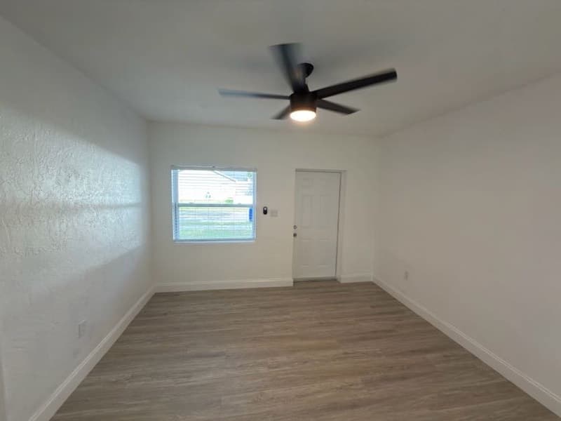 Apopka Condo: 37 West 17th Street