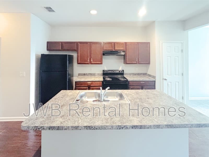 Jacksonville House: 8520 Cocoa Ave