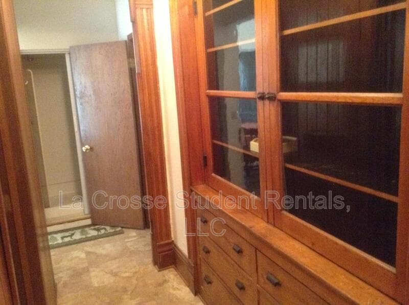 La Crosse Condo: 904 Vine Street
