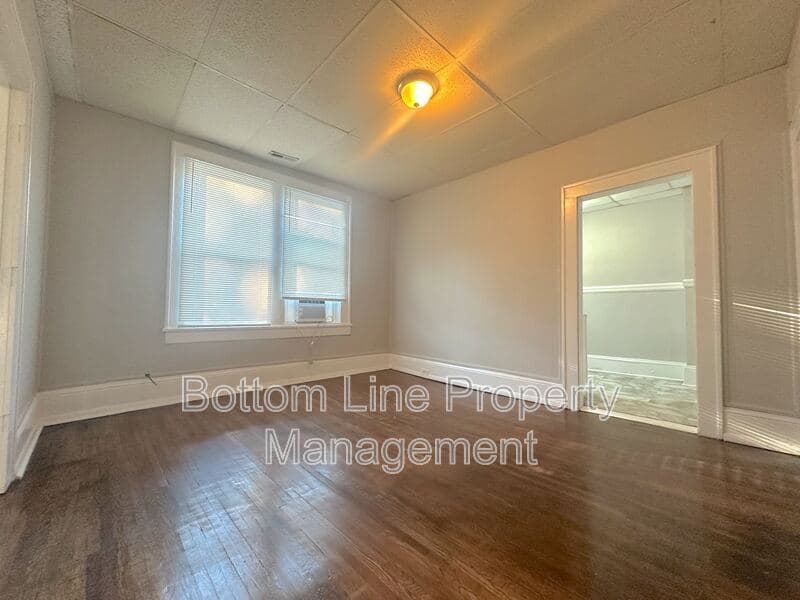 Charlotte Condo: 2100 7th St