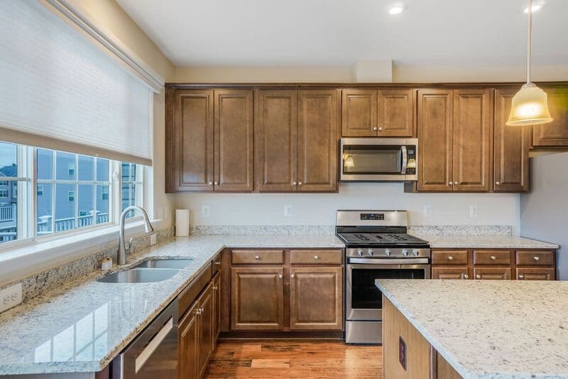 Fredericksburg House: 10100 Futbol Ct