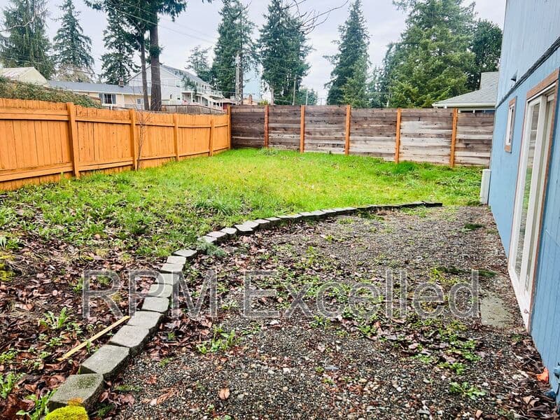 Federal Way Condo: 2500 S 286th Pl