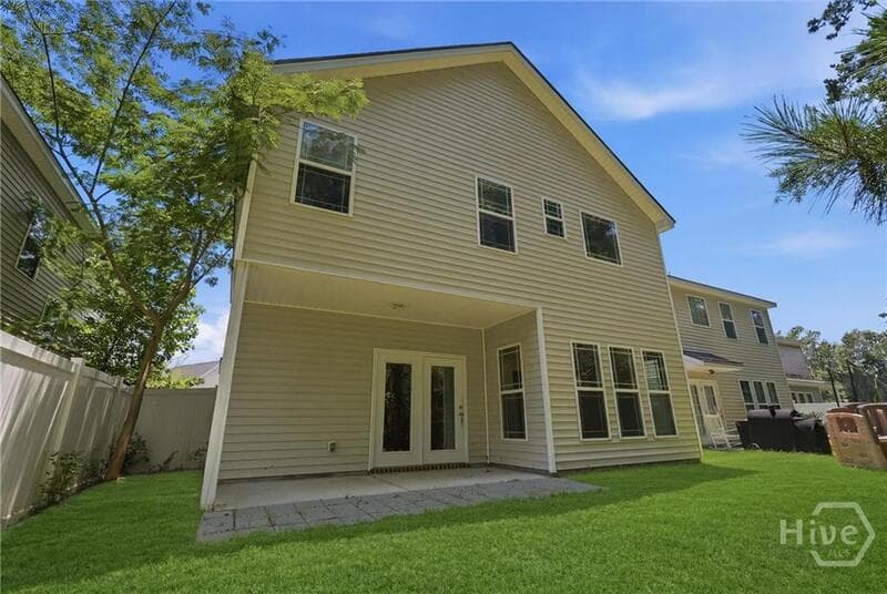 Richmond Hill House: 380 Summer Hill Way
