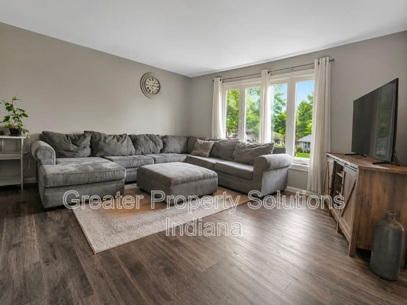 Crown Point House: 3810 Kingsway Drive