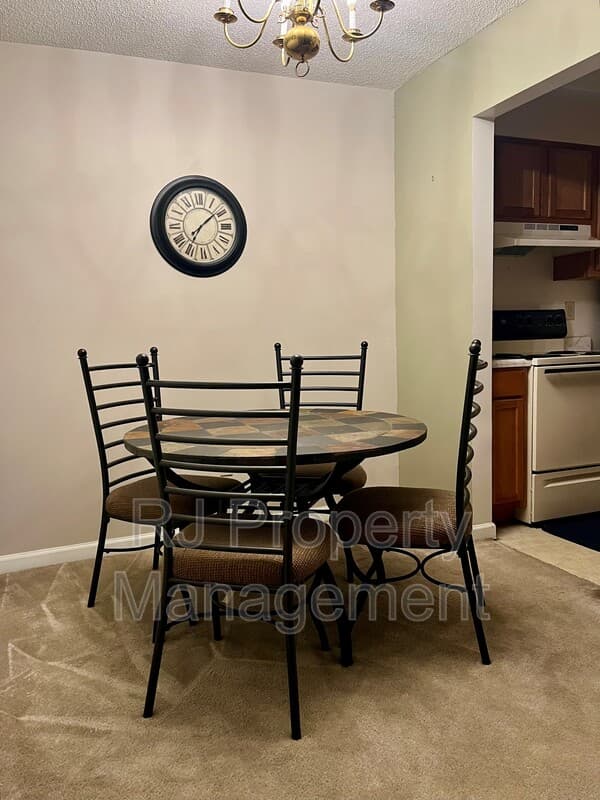 Memphis Condo: 5656 Encino Cv