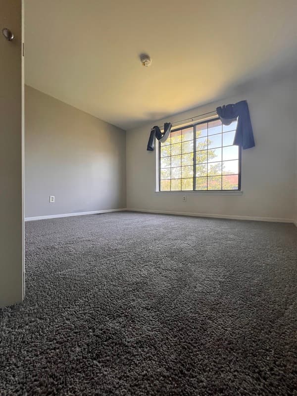 Southfield House: 26716 Summerdale - 1