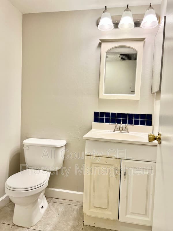 Orlando Condo: 6065 Village Circle