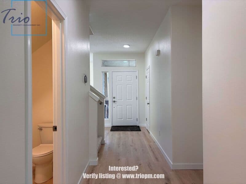Eugene House: 1145 Ludgate Drive