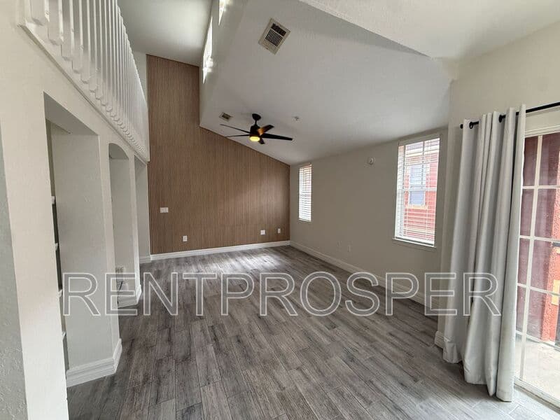 Lake Mary Condo: 107 Vista Verdi Cir