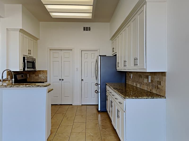 Rowlett House: 4322 Duck Pond Ln