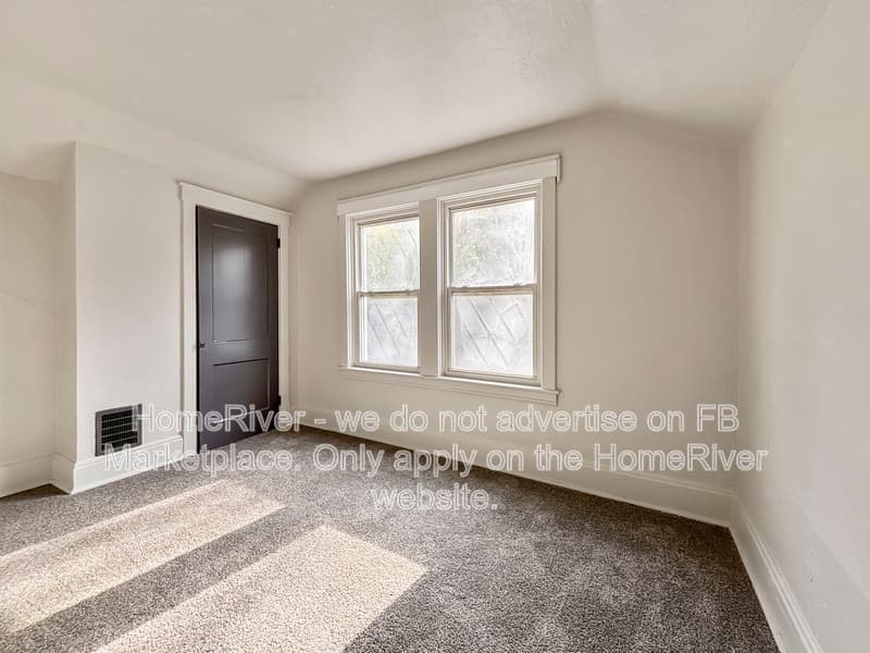 Pittsburgh House: 302 Mathews Ave