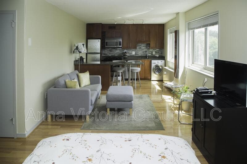 Takoma Park Condo: 7333 New Hampshire Avenue
