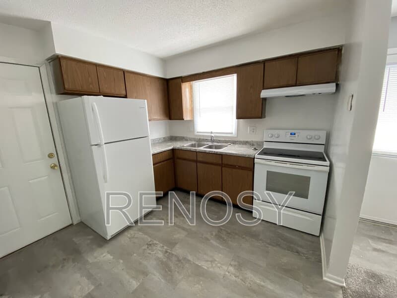Des Moines House: 1332 E 37th St