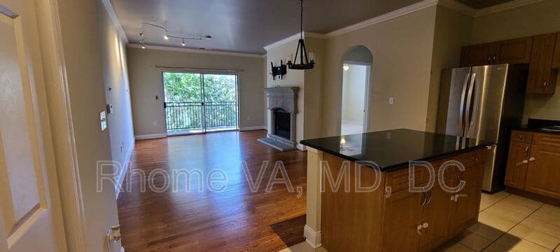 Herndon Condo: 12937 Centre Park Cir