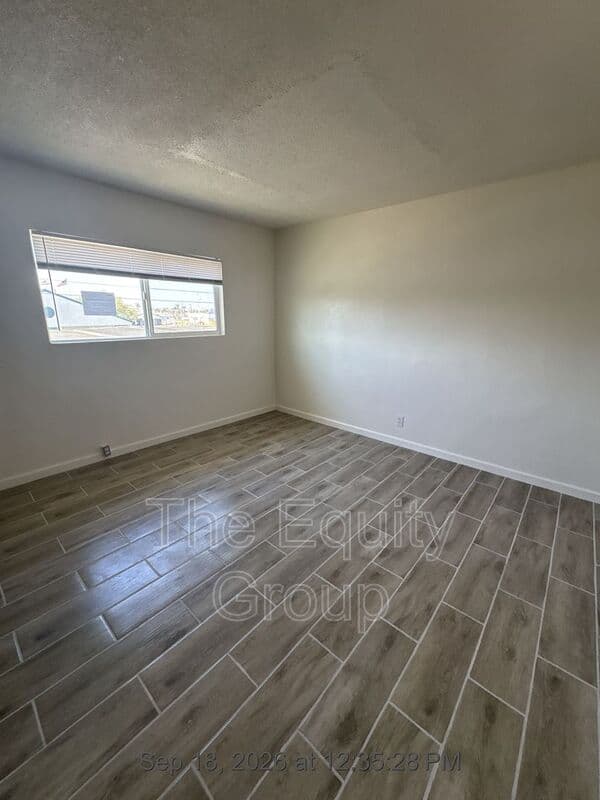 Hanford House: 560 South Richmond Avenue- 4