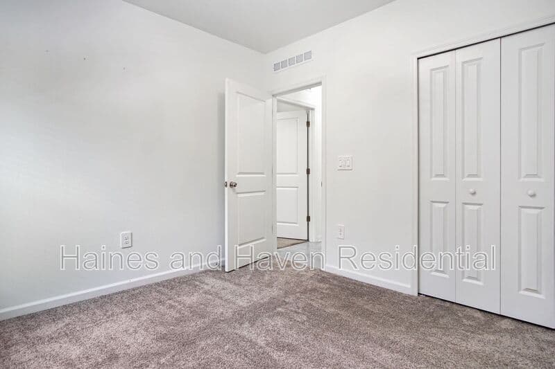 Winter Haven House: 1688 Teagan Ln