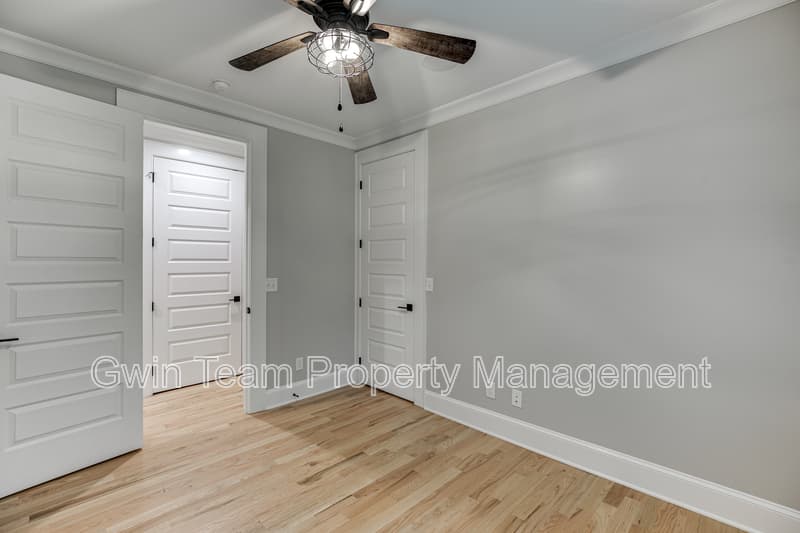 Lawrenceville House: 75 Cherry St