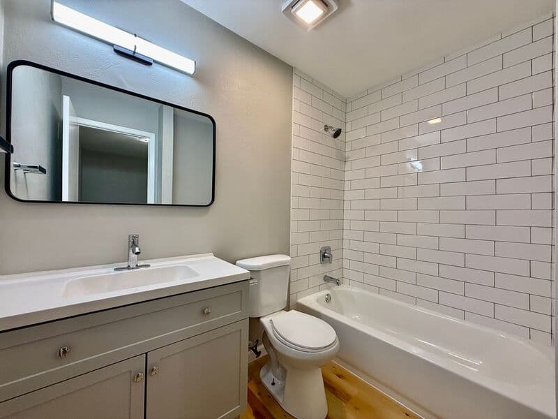 O'Fallon Condo: 823 N Cherry St