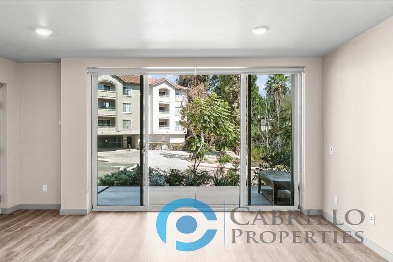 San Diego Condo: 3093 Broadway
