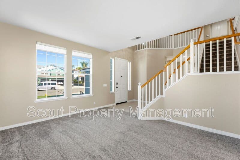 Menifee House: 28629 Maplewood Drive