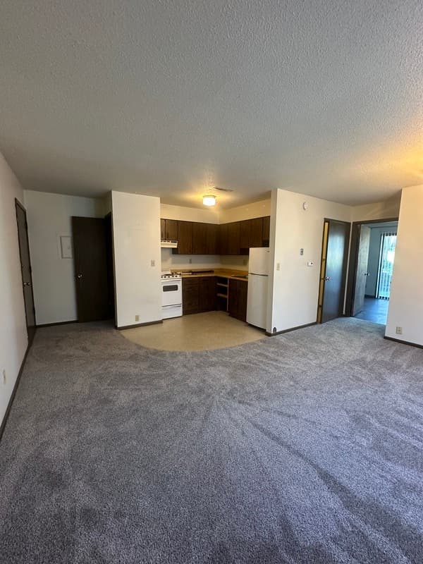Hiawatha Condo: 980 Eisenhower Rd