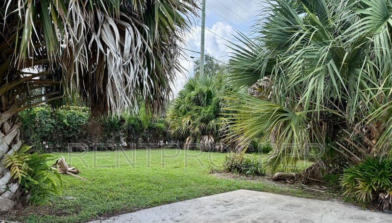 Altamonte Springs House: 914 Little Bend Road
