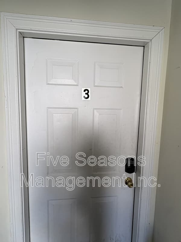 Burlington Condo: 85 Manhattan Drive - 3