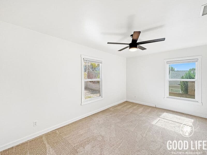 San Diego House: 2235 Midvale Dr