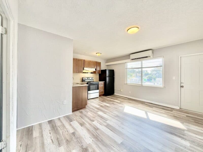 Daytona Beach Condo: 551 North Ridgewood Avenue - 3
