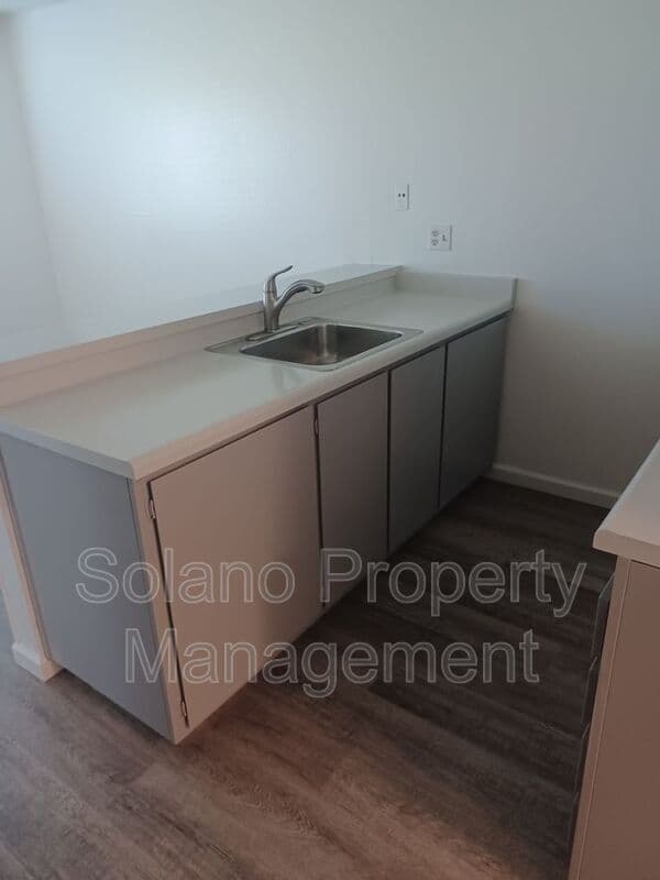 Fairfield Condo: 766 E Tabor Ave