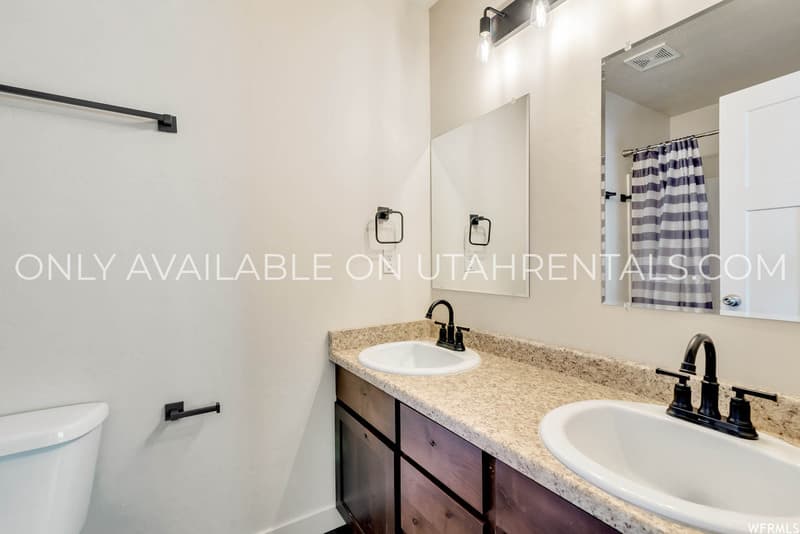 Vineyard Condo: 202 N 725 E