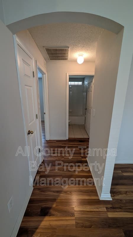 Wesley Chapel House: 6047 White Sails Dr