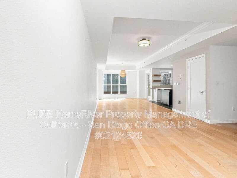 San Diego House: 875 G St