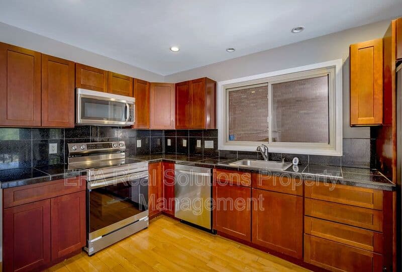 CIncinnati Condo: 2132 Gilbert Ave.
