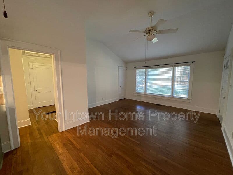 Atlanta House: 82 Rogers Street SE