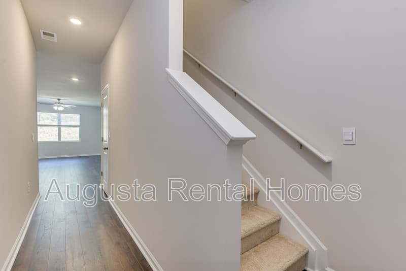 Graniteville House: 818 Quaint Parish Circle