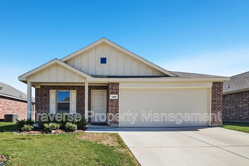 Azle House: 1380 Beach Dr