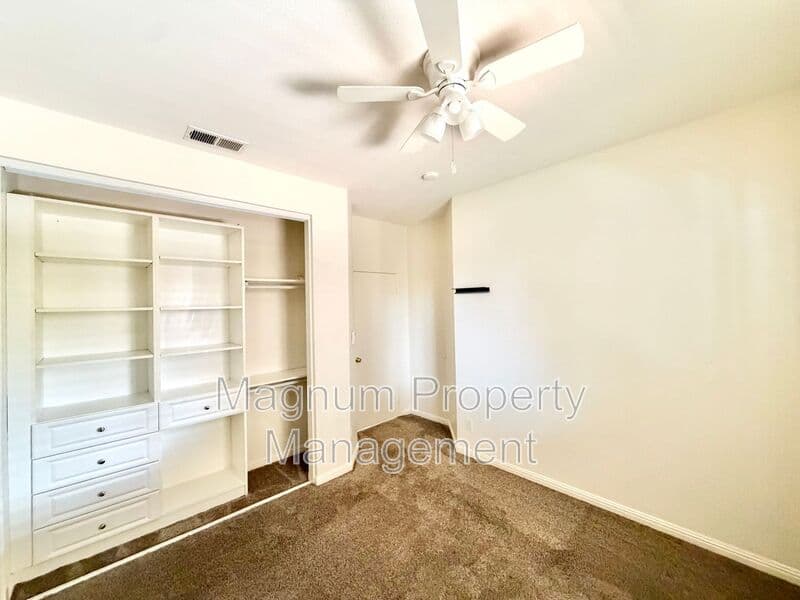 Menifee House: 33205 Gypsum St