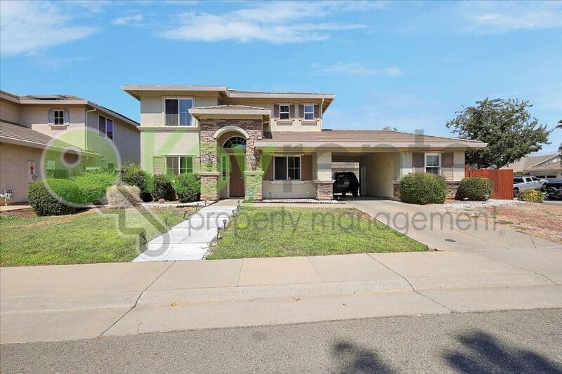 Lincoln House: 1740 Allenwood Circle