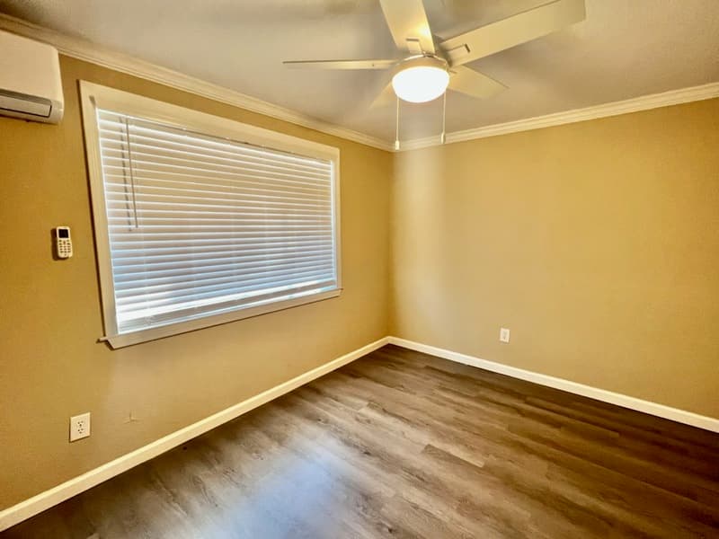 Crestview House: 401 Brett Street South - 401