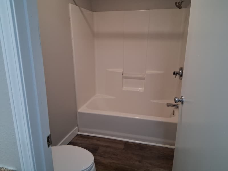 Oshkosh Condo: 835 Wisconsin Street - 1D
