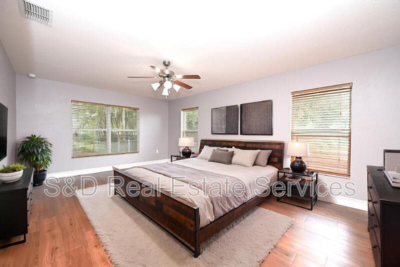 Bartow House: 1631 Taylor Landing Dr
