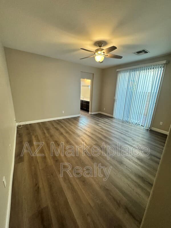 Laveen House: 7165 S. 48th Glen