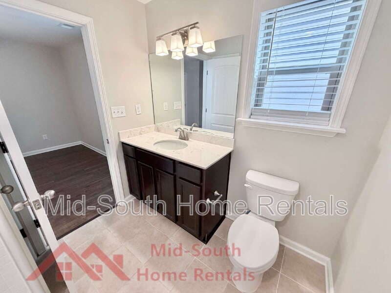 Memphis Townhome: 82 N Rembert St