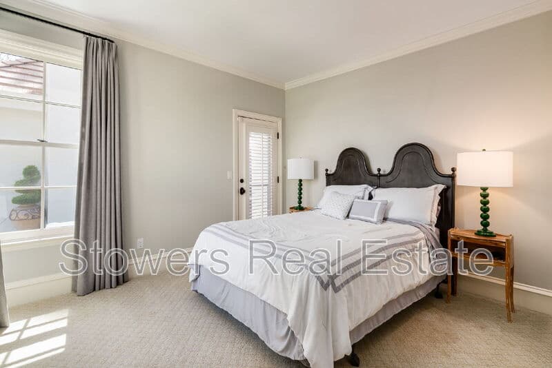 Danville House: 4482 Deer Ridge Rd