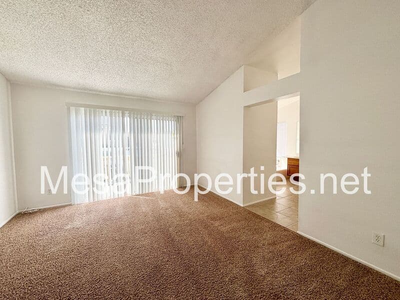 Victorville House: 14581 King Canyon
