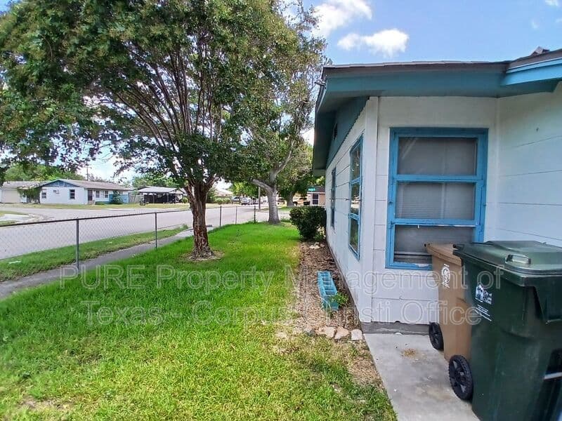 Corpus Christi House: 4701 Prinston Dr