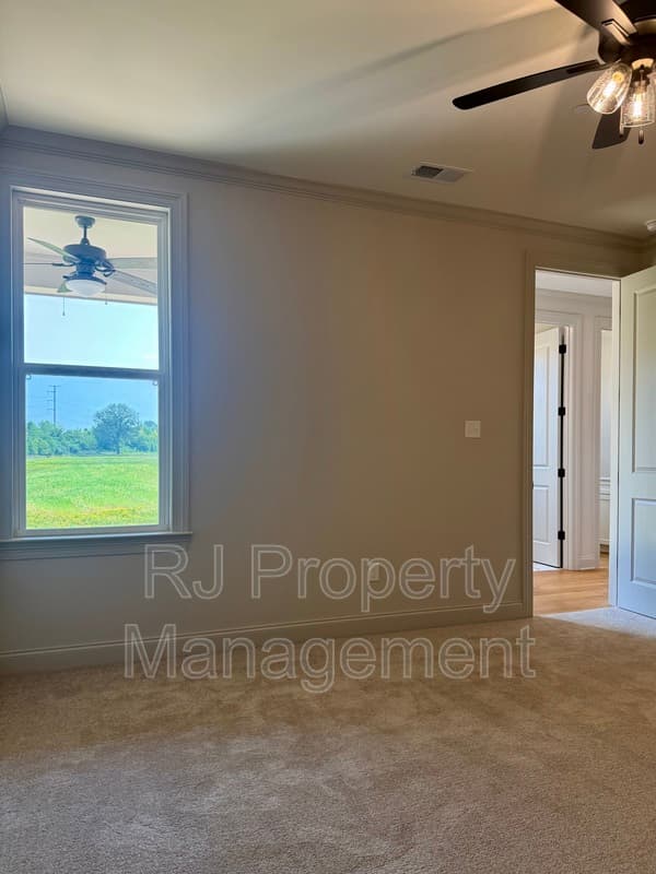 Collierville Townhome: 924 Aldwick Dr