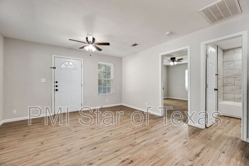 Dallas Condo: 4702 Collins Ave