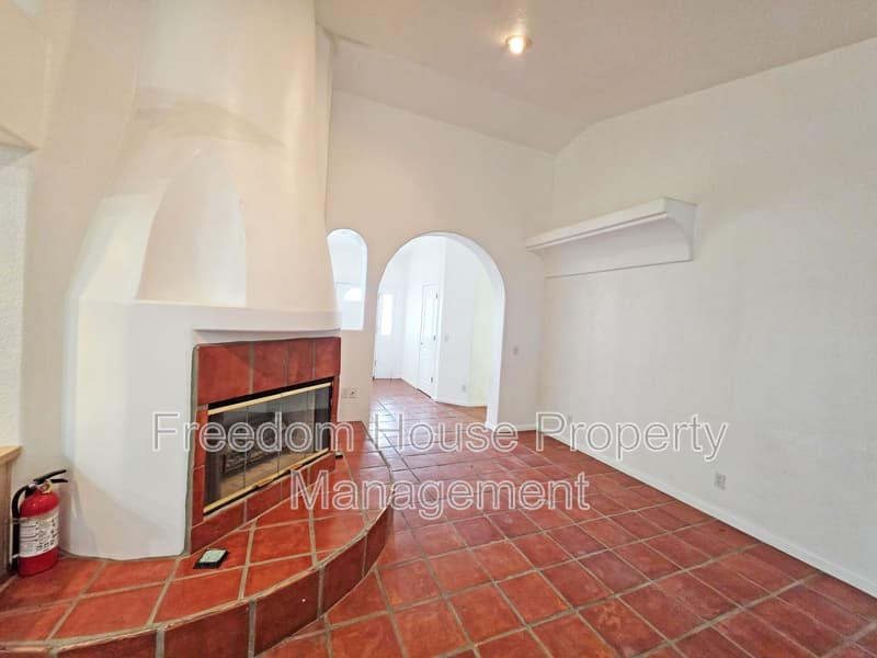Pahrump House: 2060 River Plate Drive